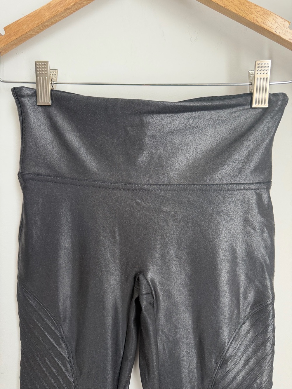 SPANX Faux Leather Moto Leggings Black High Rise Sculpting Size Small - Picture 4 of 9